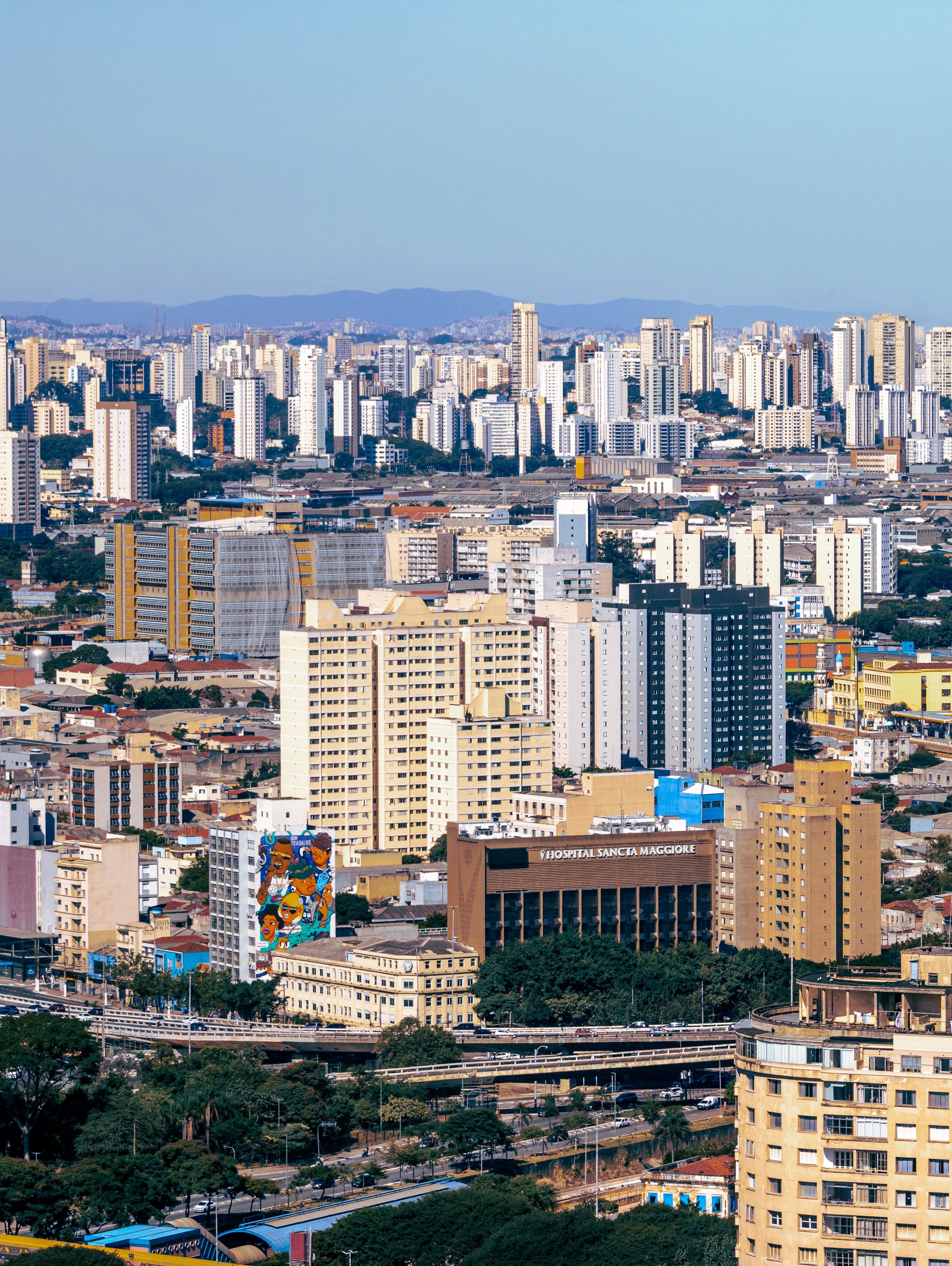 Vista aérea de prédios residenciais no bairro da Mooca.
