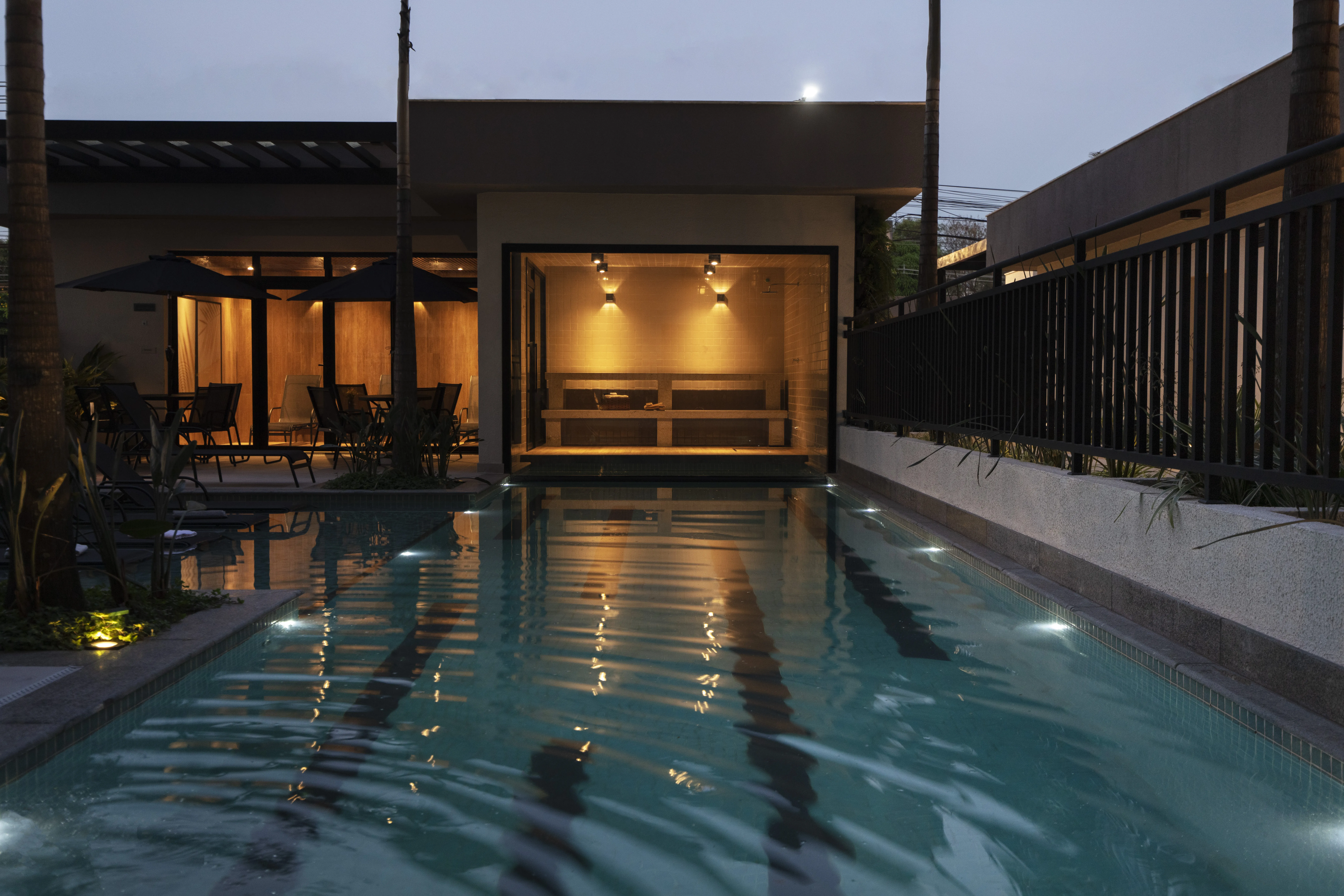  Sauna Úmida com Acesso  à Piscina